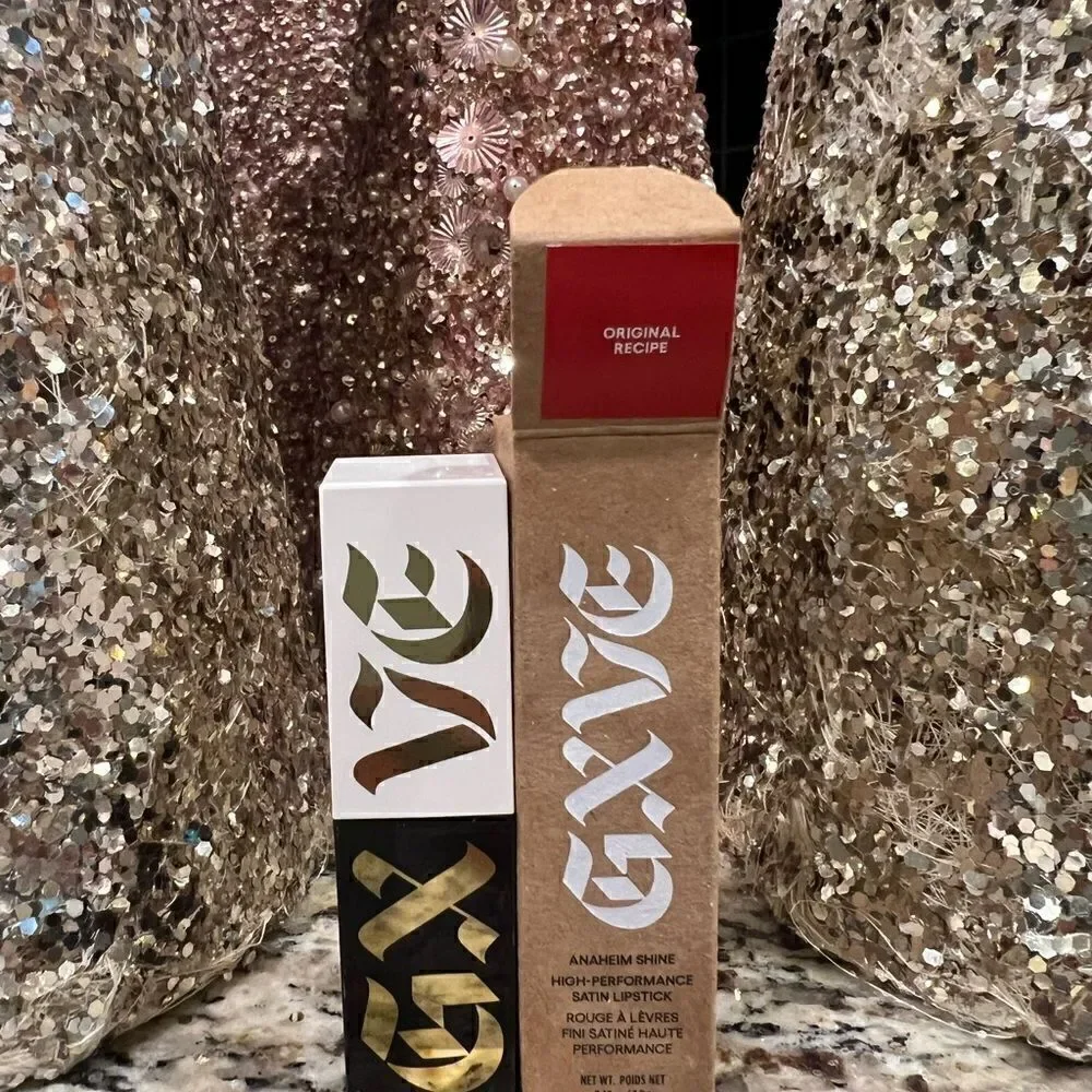 GXVE ANAHEIM SHINE HIGH-PERFORMANCE SATIN LIPSTICK BY Gwen stefani brand new